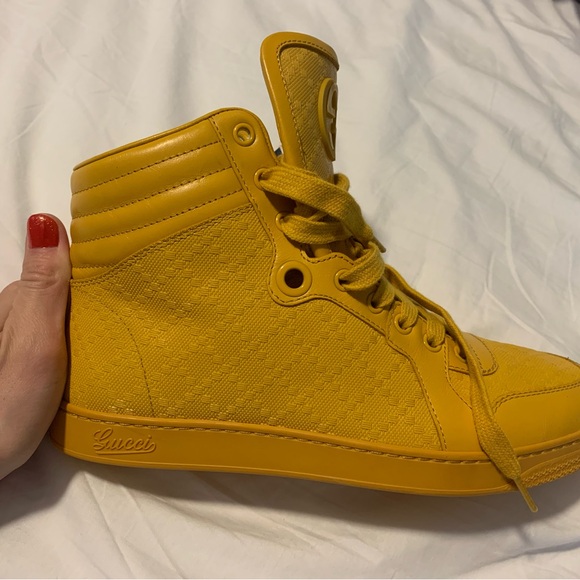 Gucci Shoes - Gucci sneakers, unisex men size 5, women size 9